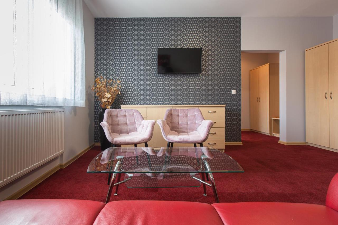 Hotel Labedy Γκλίβιτσε Εξωτερικό φωτογραφία